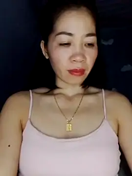 Snapshot of -Lunou- chatting on 04/04/26, 11:18 -Lunou- online show from 04/04/26, 11:18