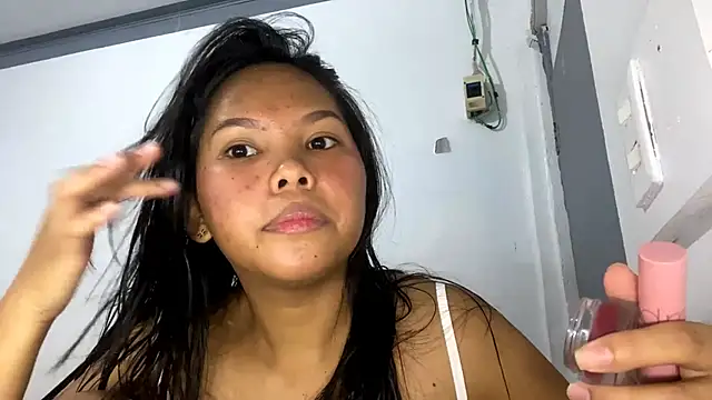 Snapshot of CorrinaThach chatting on 04/03/26, 02:04 CorrinaThach online show from 04/03/26, 02:04