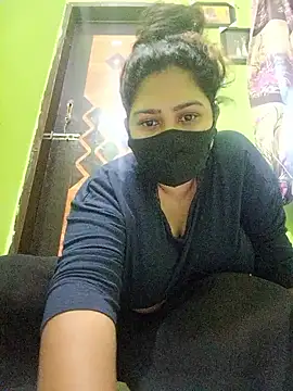 Snapshot of Papte- chatting on 03/27/26, 08:26 Papte- online show from 03/27/26, 08:26