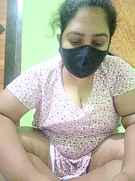 Snapshot of Papte- chatting on 04/08/26, 01:55 Papte- online show from 04/08/26, 01:55