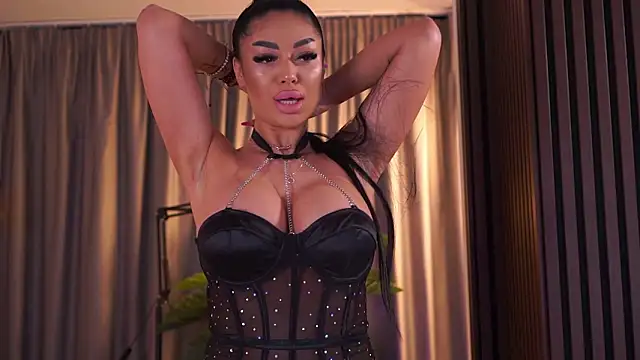 Snapshot of LatinaMorene chatting on 03/22/26, 07:28 LatinaMorene online show from 03/22/26, 07:28