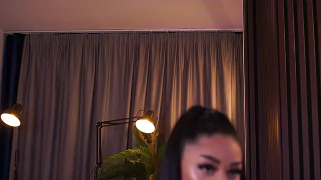 Snapshot of LatinaMorene chatting on 03/25/26, 07:31 LatinaMorene online show from 03/25/26, 07:31