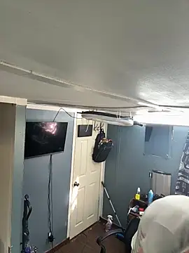 Snapshot of BWCloverboyy chatting on 03/22/26, 10:02 BWCloverboyy online show from 03/22/26, 10:02