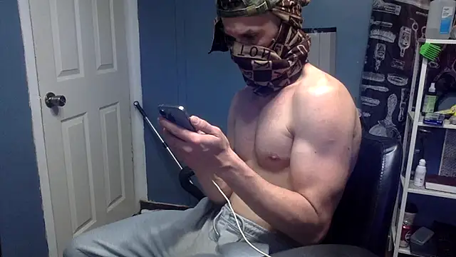 Snapshot of BWCloverboyy chatting on 03/26/26, 07:25 BWCloverboyy online show from 03/26/26, 07:25