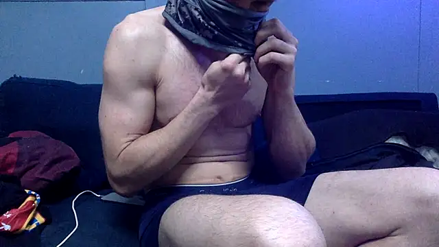 Snapshot of BWCloverboyy chatting on 04/12/26, 11:26 BWCloverboyy online show from 04/12/26, 11:26