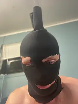 Snapshot of BWCloverboyy chatting on 04/16/26, 09:10 BWCloverboyy online show from 04/16/26, 09:10