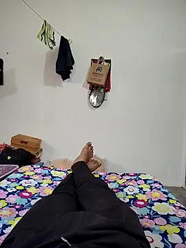 Snapshot of roselover2222 chatting on 04/10/26, 10:31 roselover2222 online show from 04/10/26, 10:31