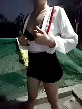 Ruby Lucy online show from 04/12/26, 11:48