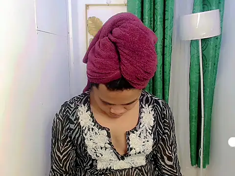 Midnightsnack88 online show from 04/15/26, 07:15