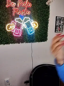 Franchescatoop online show from 04/05/26, 02:09