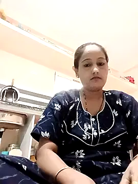 Snapshot of Sexi_roovi chatting on 08/08/26, 10:50 Sexi roovi online show from 08/08/26, 10:50