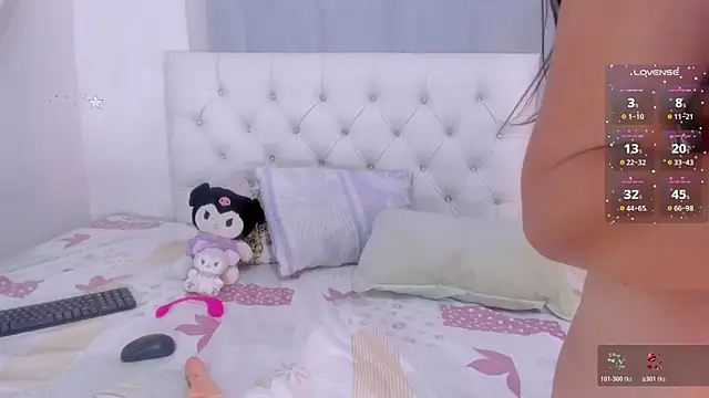 Scarlett Montclair online show from 04/06/26, 07:26