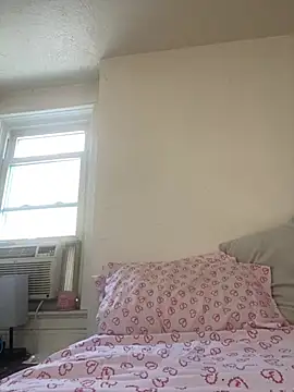 DaddysLiLNaughtyWife online show from 04/11/26, 09:08