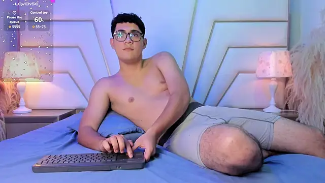 DylanLuxe online show from 04/16/26, 03:29