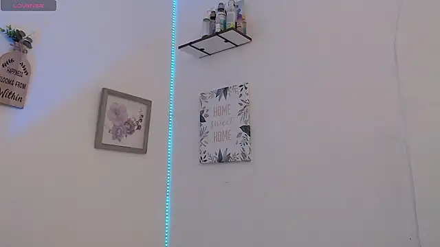 Snapshot of sofy_bonnet1 chatting on 04/07/26, 12:38 sofy bonnet1 online show from 04/07/26, 12:38