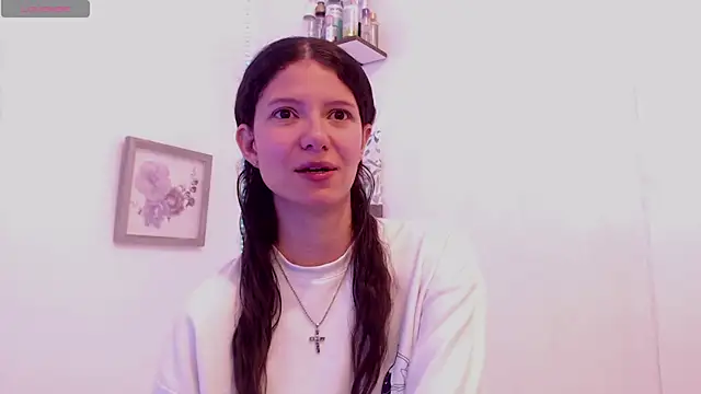 Snapshot of sofy_bonnet1 chatting on 04/09/26, 01:16 sofy bonnet1 online show from 04/09/26, 01:16