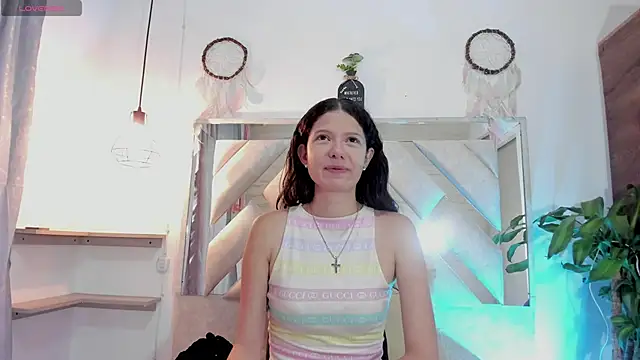 Snapshot of sofy_bonnet1 chatting on 04/23/26, 11:42 sofy bonnet1 online show from 04/23/26, 11:42