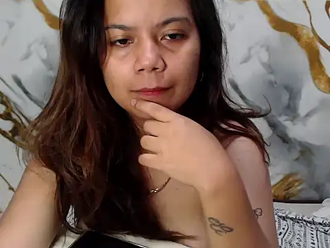 Snapshot of deseyy chatting on 04/13/26, 06:30 deseyy online show from 04/13/26, 06:30