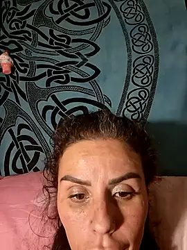 Snapshot of chiquitilla41 chatting on 04/16/26, 02:23 chiquitilla41 online show from 04/16/26, 02:23