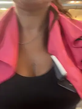 Supremegirlvibes online show from 06/19/26, 06:34