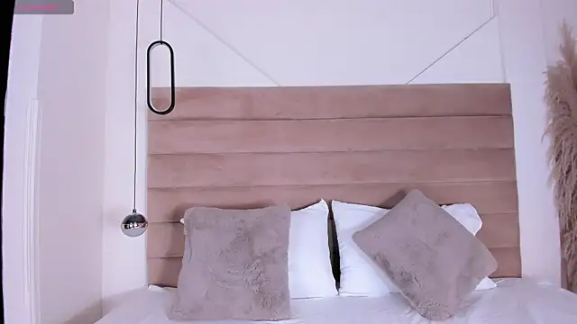 AteneaSweety online show from 04/17/26, 01:58