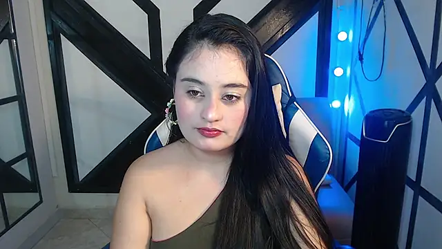 Snapshot of gabriela_tm1 chatting on 06/19/26, 02:32 gabriela tm1 online show from 06/19/26, 02:32