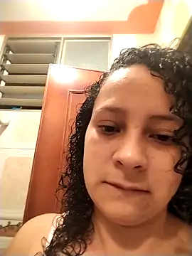 Snapshot of Sofia_Alane chatting on 04/12/26, 09:03 Sofia Alane online show from 04/12/26, 09:03