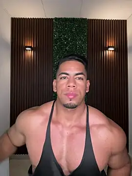 Snapshot of Trevor_vinc chatting on 04/01/26, 06:58 Trevor vinc online show from 04/01/26, 06:58