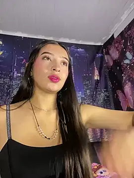 Itze Mua online show from 03/24/26, 03:11