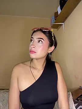 Itze Mua online show from 04/06/26, 01:14