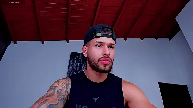 Santos ramirez1 online show from 04/01/26, 01:52