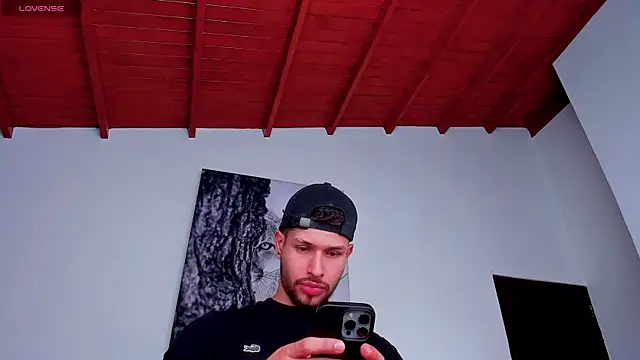 Santos ramirez1 online show from 04/13/26, 02:55