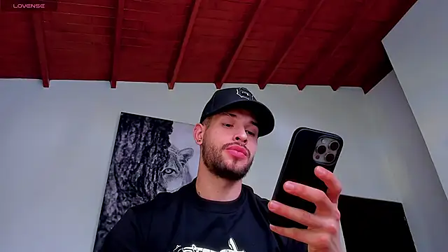 Santos ramirez1 online show from 04/25/26, 03:09