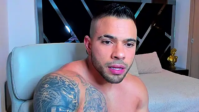 Snapshot of Raytorres chatting on 04/12/26, 12:04 Raytorres online show from 04/12/26, 12:04