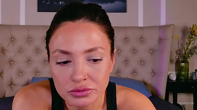 Alexa Stain online show from 04/05/26, 08:06