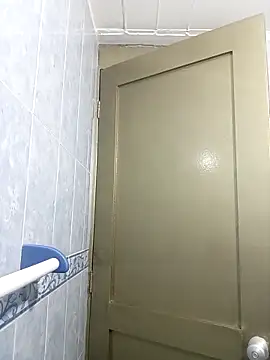 baby-skinnd online show from 04/08/26, 11:54