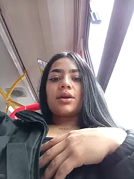 baby-skinnd online show from 04/16/26, 01:34