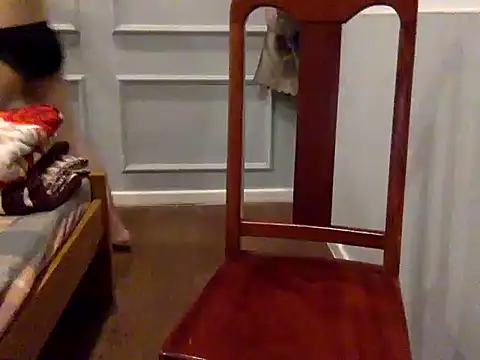 17Komodo online show from 04/15/26, 04:47