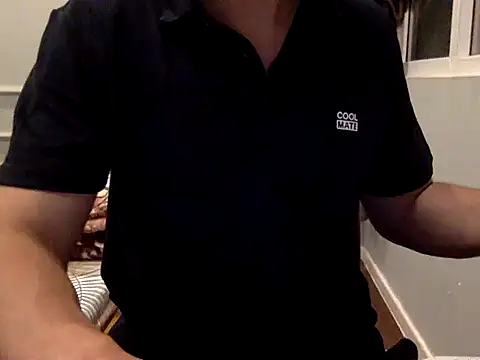 17Komodo online show from 05/23/26, 03:16