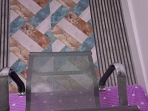 Linda londres online show from 04/02/26, 03:04