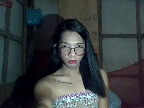 Lady trix01 online show from 04/16/26, 06:03