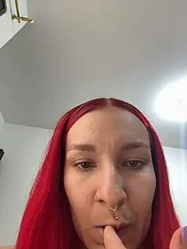 Snapshot of Amelie-RedHoney chatting on 04/06/26, 07:15 Amelie-RedHoney online show from 04/06/26, 07:15