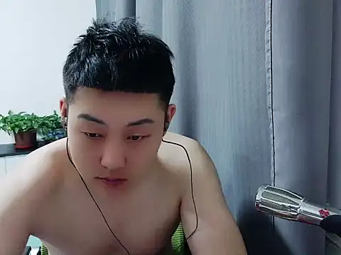 Snapshot of Llpl322 chatting on 04/12/26, 02:55 Llpl322 online show from 04/12/26, 02:55