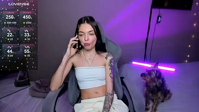 Snapshot of SweetMary_adam chatting on 04/09/26, 04:34 SweetMary adam online show from 04/09/26, 04:34