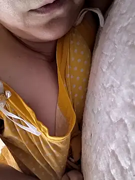 Snapshot of _Yourpussy_ chatting on 04/07/26, 07:53 Yourpussy online show from 04/07/26, 07:53