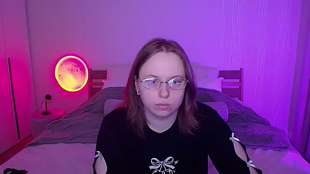 SelenaLily online show from 04/07/26, 03:45