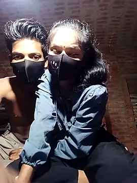 COUPLE-HOTS online show from 03/29/26, 06:46