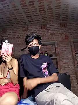 COUPLE-HOTS online show from 04/10/26, 03:50