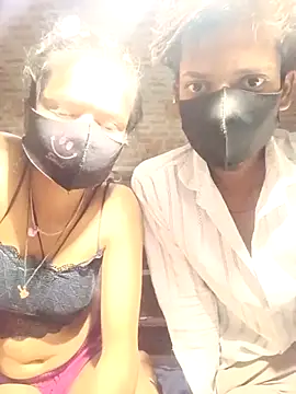 COUPLE-HOTS online show from 04/15/26, 02:07