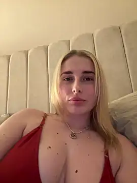 EloiseeUKK online show from 04/02/26, 07:55